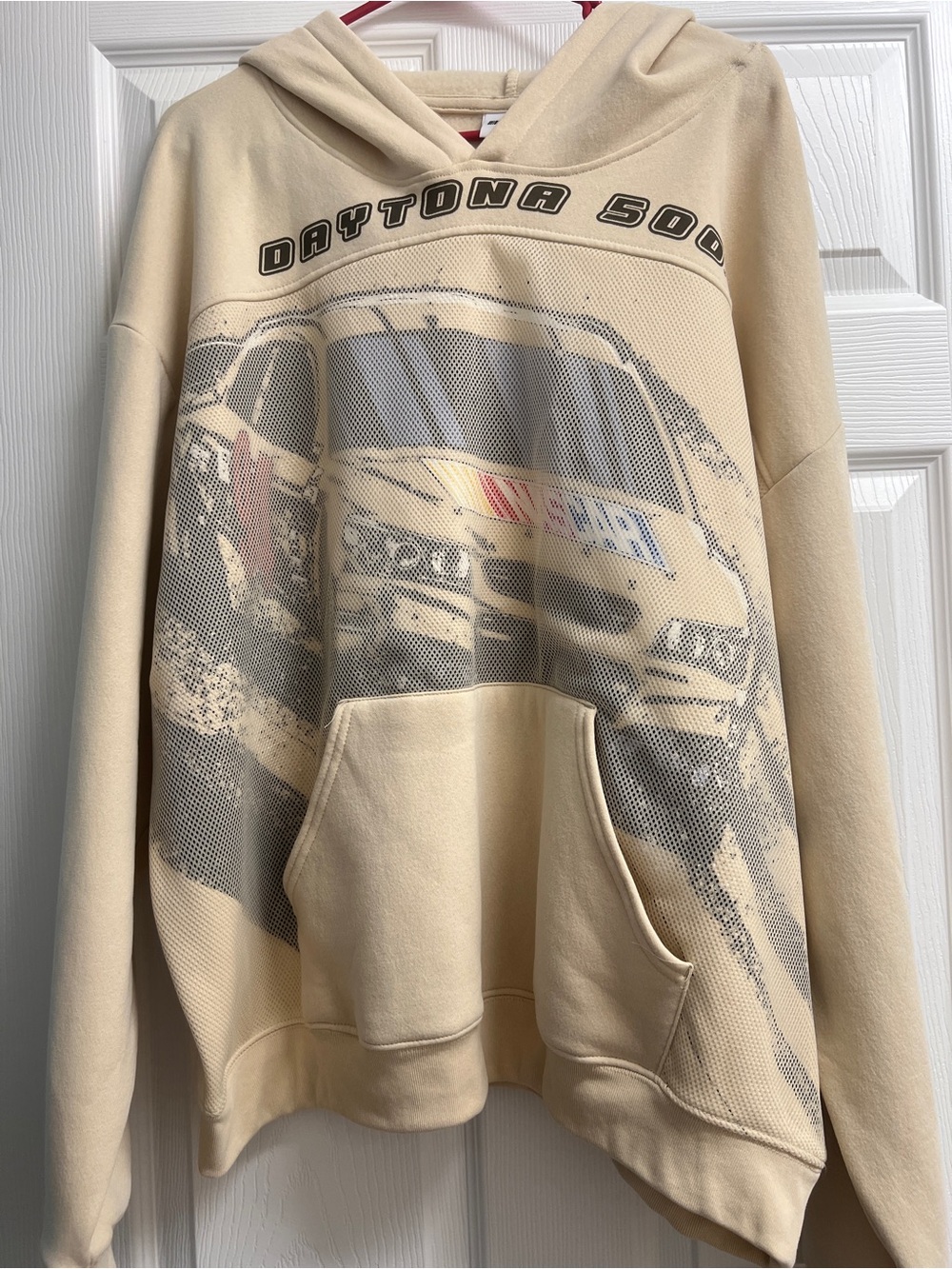 Nascar Daytona 500 Crewneck Hoodie in Cream and Black